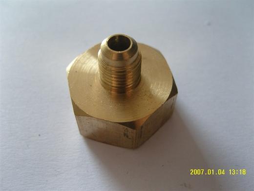 埃克斯钢瓶接头（小口） 商品代码28020 商品图0