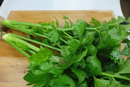 青芹菜【买一送一】 商品图1