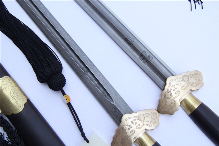 刻花雌雄双剑 武术太极双剑 龙泉沈广隆剑铺宝剑 收藏镇宅宝剑 sgl