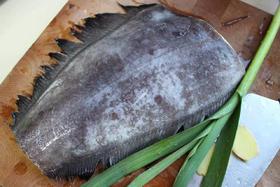 【鲽鱼身段】产地：格陵兰，42元/斤
