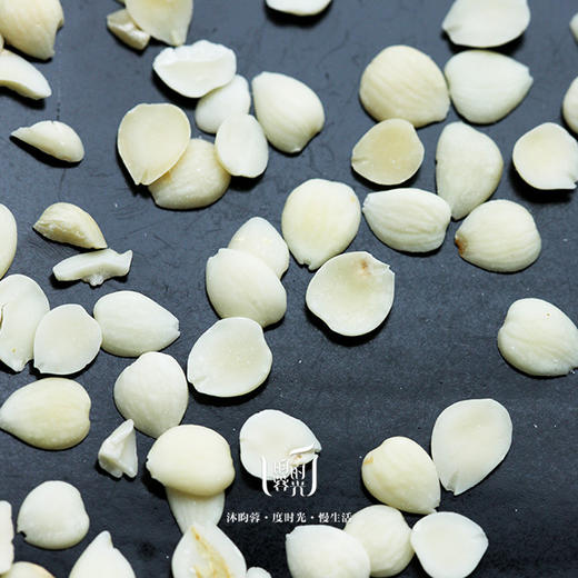 昀蓉时光·甘肃优质去皮脱苦杏仁片·野生无任何添加剂成分·无漂白 （250g/罐） 商品图2