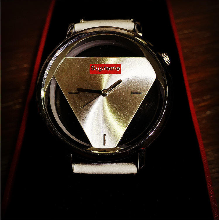supreme手表镂空钢面设计街头大牌权志龙款 潮牌手表学生简约款