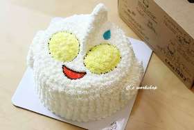 立体超人头/奥特曼头 忌廉蛋糕（默认自提，收费配送请联系客服）