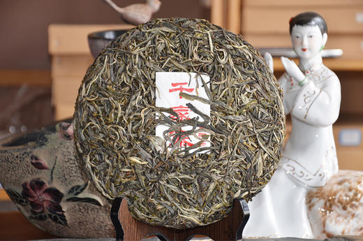 2016年千家寨古树茶357克纯料生茶饼茶 商品图1