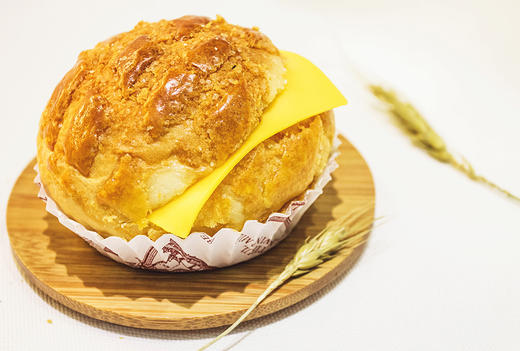 cheese pineapple bun 芝士菠萝包