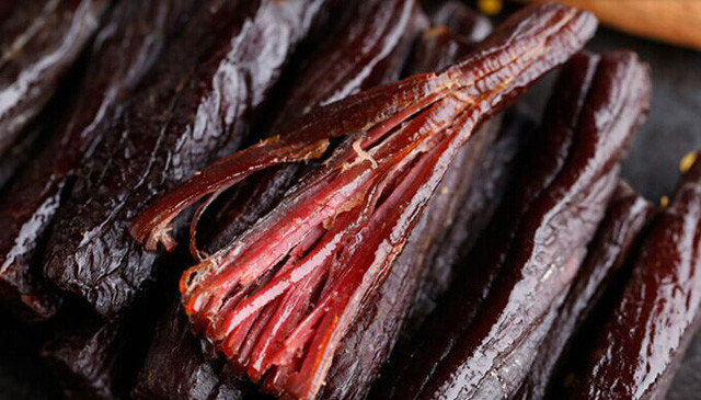 内蒙古草原风干牛肉 嚼劲足喷香够味(两袋包邮)