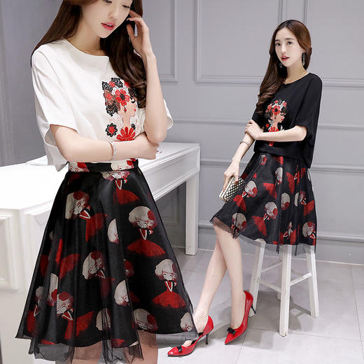 【服饰鞋包】夏两件套雪纺连衣裙夏中长款蝙蝠袖套装印花中裙 商品图0