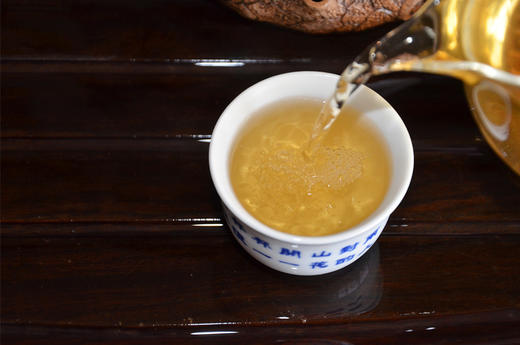 2014年布朗山普洱生茶，净重量357克 商品图5