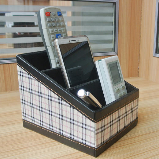 【收纳盒】创意PU皮革收纳盒 办公桌面遥控器用品整理盒 欧式家居三格座 商品图1