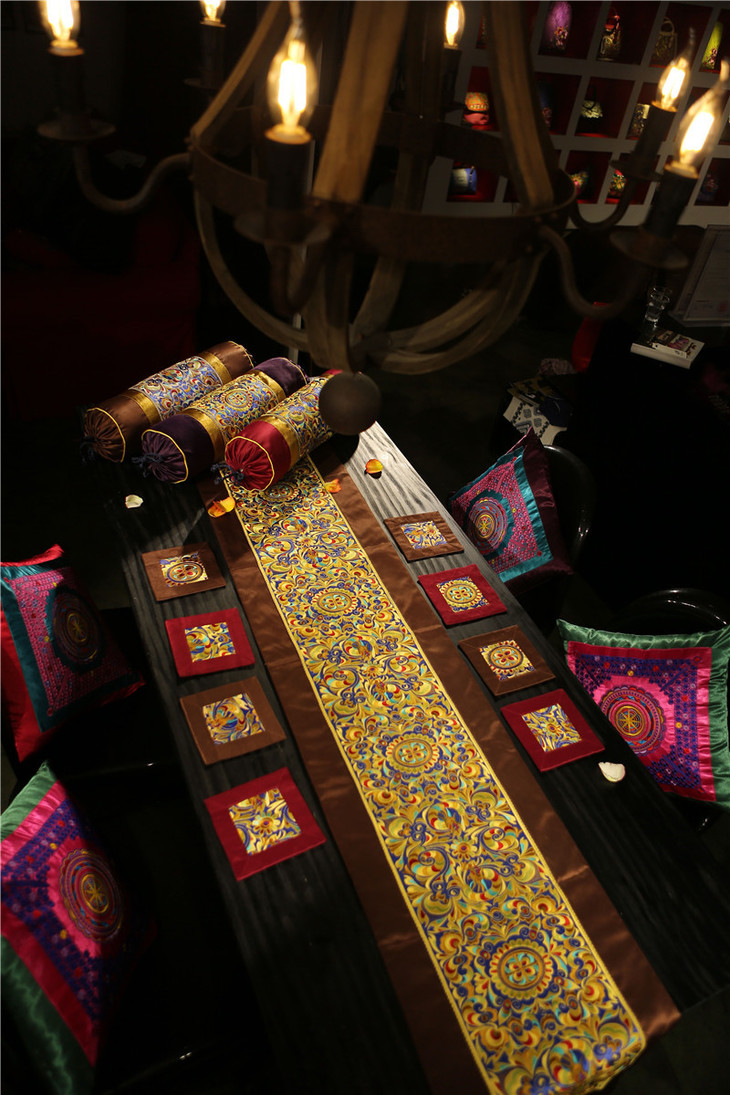 山谷居民品牌时尚苗绣家居饰品 - 龙凤呈祥【桌旗/腰枕/抱枕/杯垫】