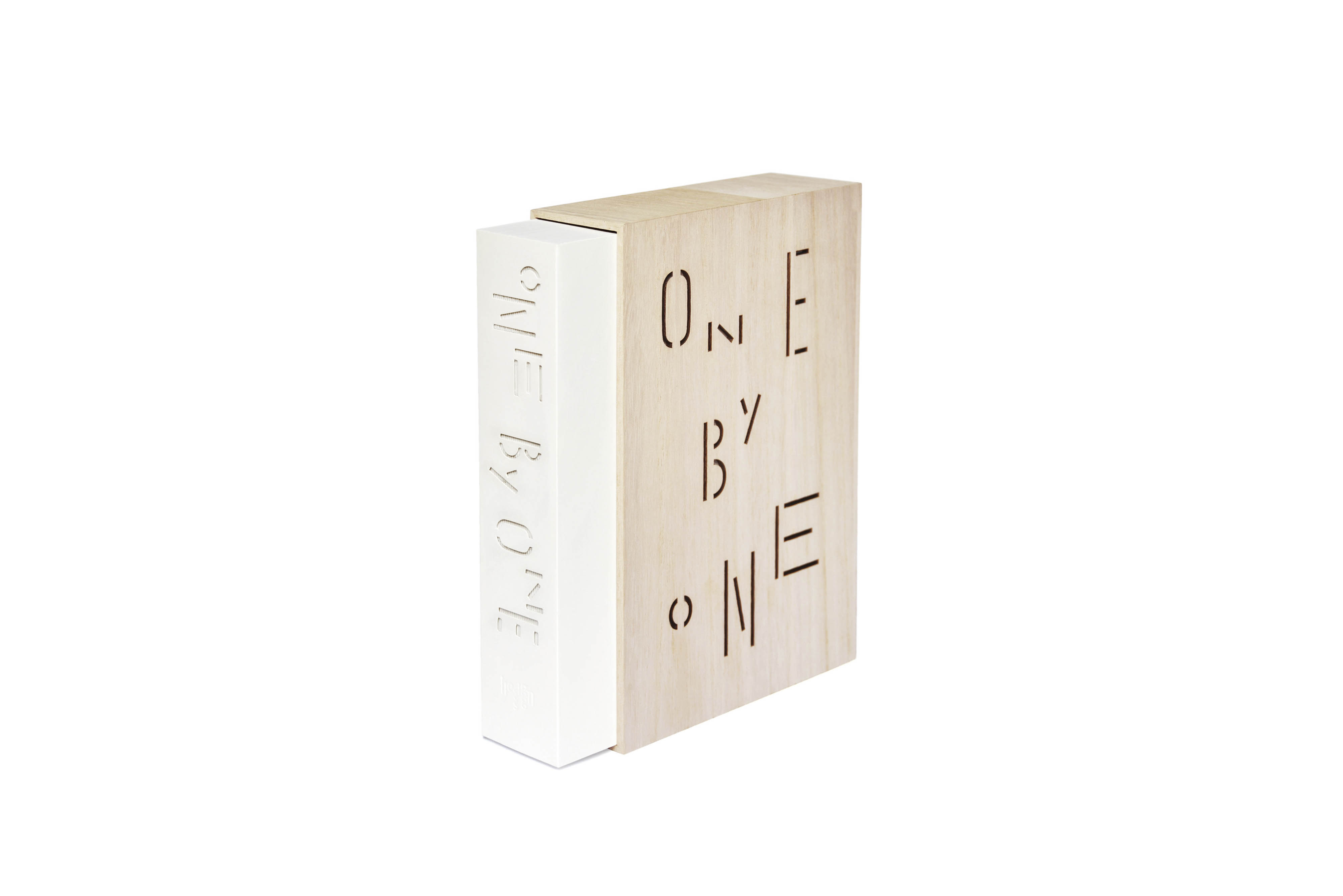 《One by one》| 有赠品