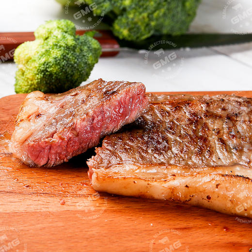 澳洲M9和牛西冷扒 送礼体面 肉质细密鲜嫩 风味十足 适合煎食 烧烤 商品图4