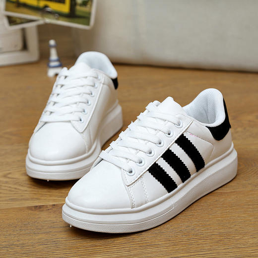 【女士板鞋】休闲运动款纯色条纹厚底平底休闲女鞋女式板鞋 商品图0