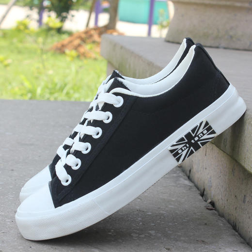 【服饰鞋包】时尚帆布鞋 韩版透气休闲百搭学生板鞋 商品图2
