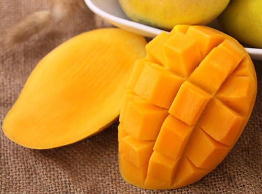 【宏丰精选】大台农芒果   芒香浓郁  果汁超多  口感甜   老少皆宜，活动价7.98一斤 商品图2