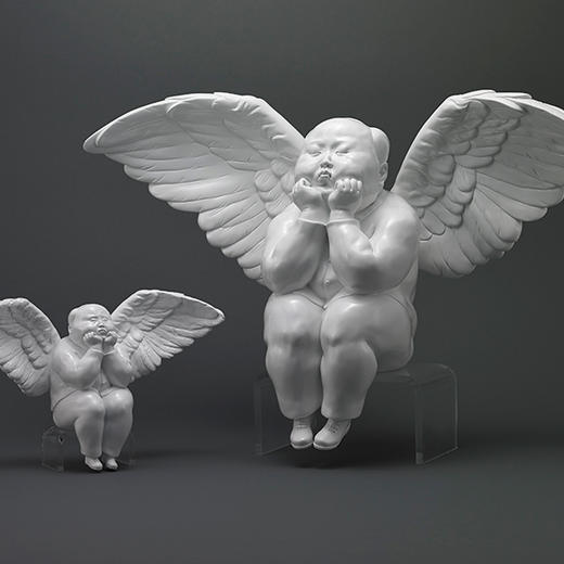 稀奇艺术限量设计师版雕塑瞿广慈作品天使有意者请与我们联系