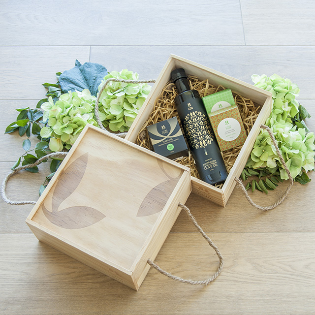 [蜂蜜，橄榄油【暂售罄】，天然香皂]木质中号方盒礼盒