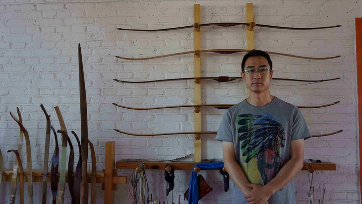 雷人嘎嘎手工制作竹木层压传统弓山丘