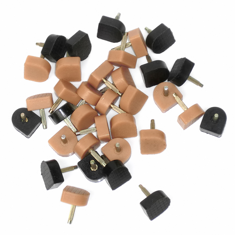 细铁芯钉跟一盒10双一双1.2元