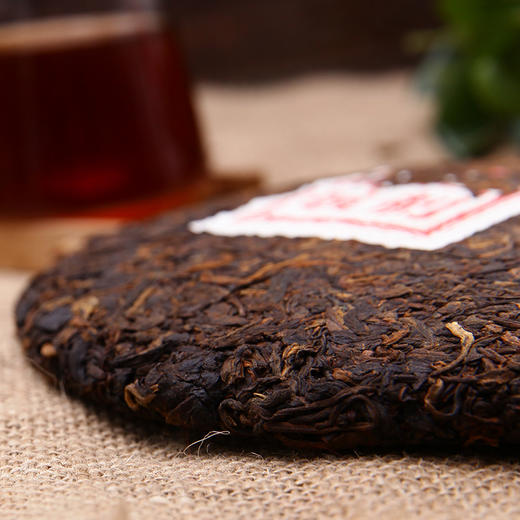 吉顺号普洱茶 超值口粮茶 普洱熟茶 七子饼357g每饼 商品图3