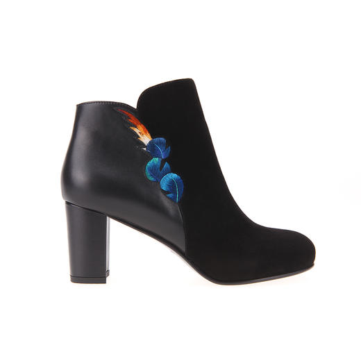 sheme 经典 反绒 nappa 刺绣  羽毛 短靴 商品图0