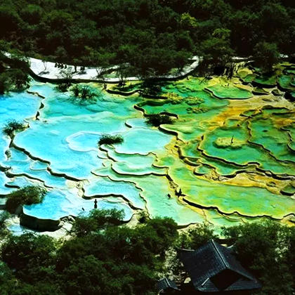 五一7天【甘南九寨A线 立减100元】梦中的香巴拉の兰州-拉卜楞寺-扎尕那-郎木寺-九寨沟-黄龙-西安【陆地头等舱豪华大巴】 商品图1