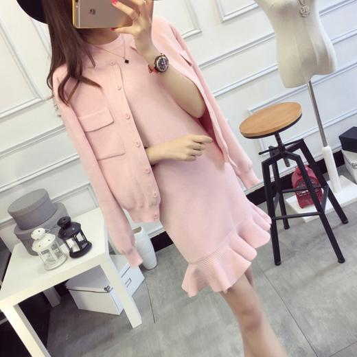 【服饰鞋包】秋季潮流新品女装针织开衫鱼尾裙两件套中长款连衣裙套装女潮 商品图0