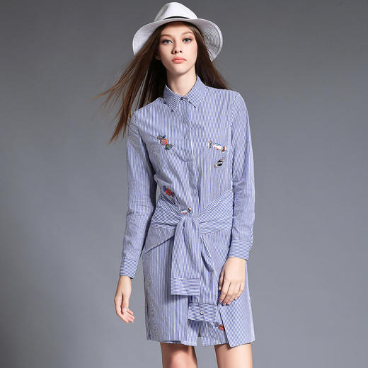 【服饰鞋包】英伦风女装秋季新款手工刺绣翻领长袖条纹衬衫式连衣裙