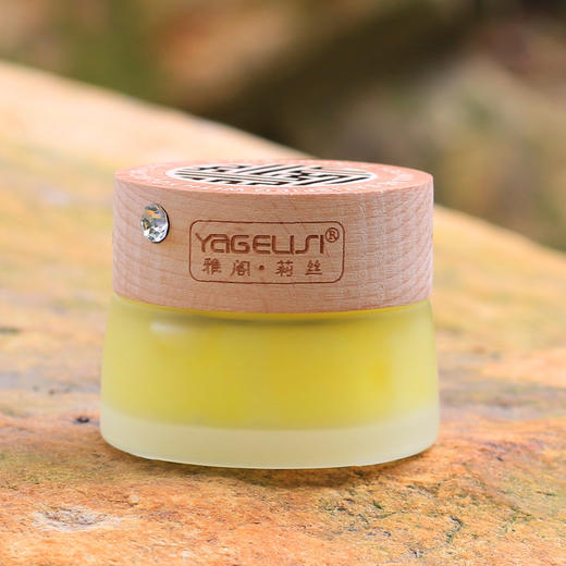 【汽车香水】车用香膏固体空气清新剂 车载摆件香膏 商品图0