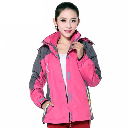 运动服饰新款户外女款两件套三合一防水防风保暖抓绒内胆可拆卸冲锋衣