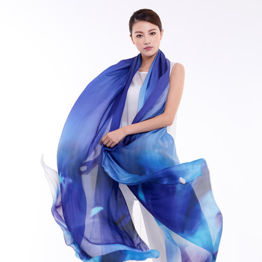 绝代佳人×王小慧 "花之灵"系列真丝斜纹长款丝巾