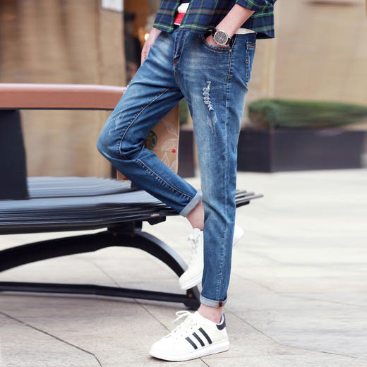 【服饰鞋包】夏新款修身小脚牛仔九分裤韩版休闲男士牛仔裤青年男装9分裤 商品图0