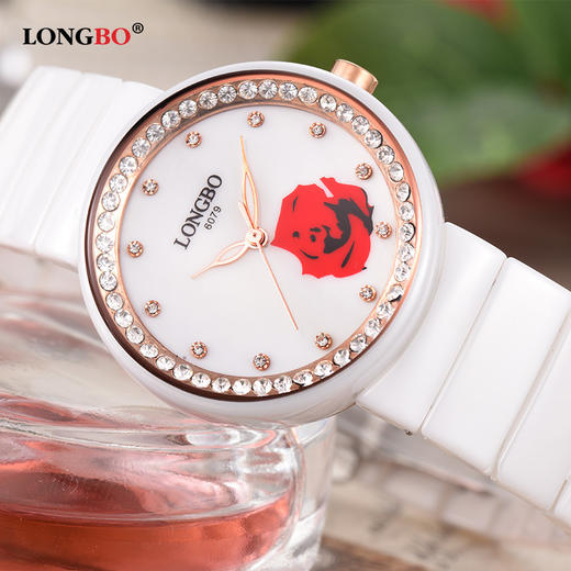 【手表】新款韩版花纹水钻石英女表 学生防水时装手表 商品图0