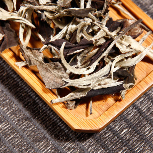 月光白茶散茶 吉顺号高山大树月光白茶 月光美人散茶250g/盒 商品图2