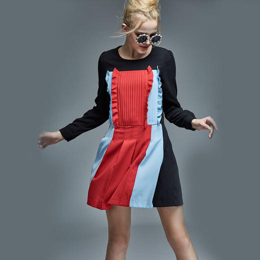 【服饰鞋包】秋款新款明星同款女装压褶对丝拼接长袖连衣裙 商品图0