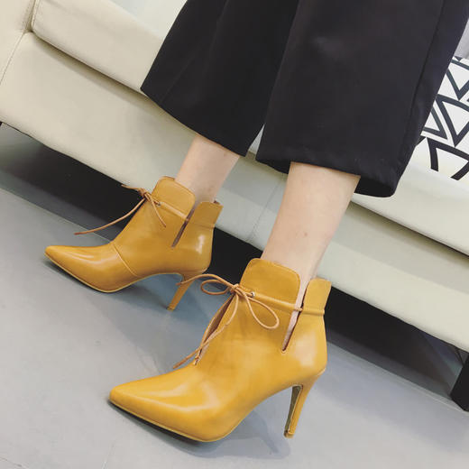 【服饰鞋包】短靴女秋冬新品尖头欧美系带马丁靴短筒及裸靴单靴女靴子 商品图0