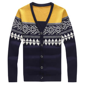 【服饰鞋包】秋季民族风男士圆领毛衣加肥加大码男式开衫针织衫胖子男装