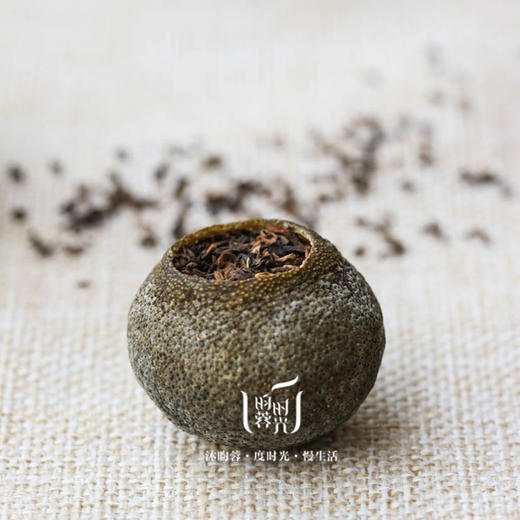 【昀茶·普洱系列】新会小青柑普洱熟茶 ·核心产地 ·纯手工 普洱茶底 ·汤色清润透亮，入口甘醇鲜爽（100g/罐  250g/罐） 商品图2