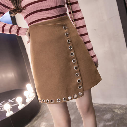 【服饰鞋包】秋冬季新款淑女时尚包臀半身裙加厚显瘦重工毛呢短裙 商品图0