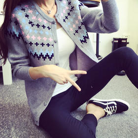 【服饰鞋包】新款秋装 韩版宽松单排扣圆领提花毛针织开衫 女装上衣薄外套