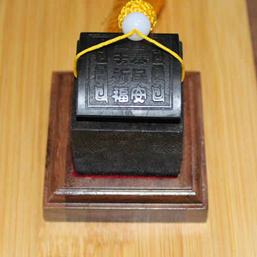 2016年中华民族敬天祈福定制泰山墨玉珍藏玺印
