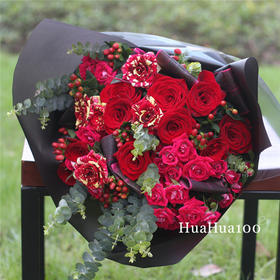 漂亮人生丨11朵红玫瑰红蔷薇花束