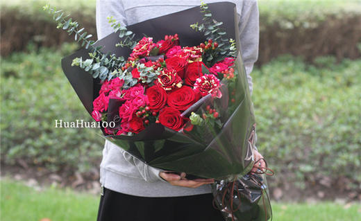 漂亮人生丨11朵红玫瑰红蔷薇花束 商品图3