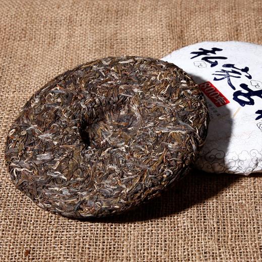 【礼品茶】吉顺号 云南普洱茶生茶饼茶800年私家古树357g 茶饼七子饼茶叶 商品图3