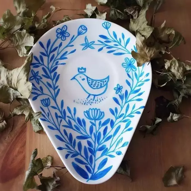 材料瓷绘马克笔画在瓷器上的慢时光