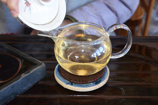 2015年攸乐古树纯料散茶，每盒净重量100克。 商品图3
