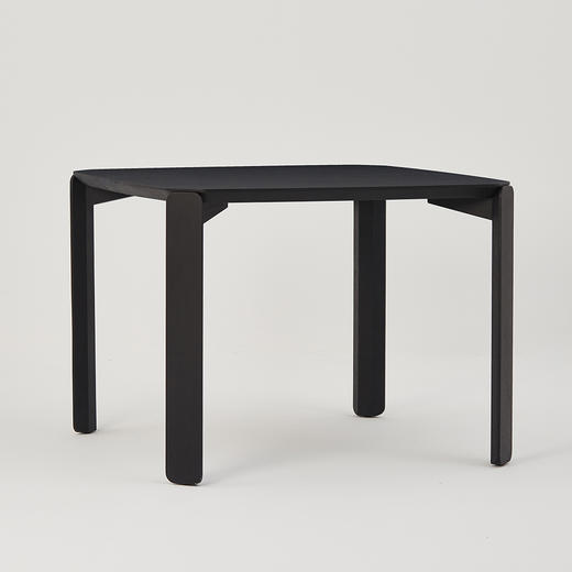 【Inyard】45度桌系列桦木多层板 白橡木实木腿 黑白大方桌 商品图4
