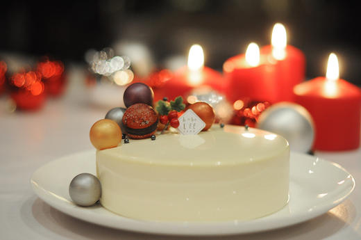 圣诞款白巧克力覆盆子慕斯蛋糕WHITE CHOCOLATE RASPBERRY MOUSSE CAKE  商品图0