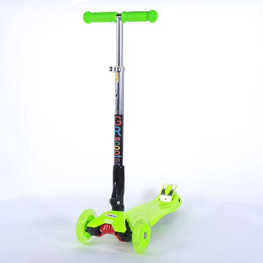 【儿童玩具】儿童滑板车三轮四轮闪光踏板滑滑车可折叠扭扭车可升降 商品图0