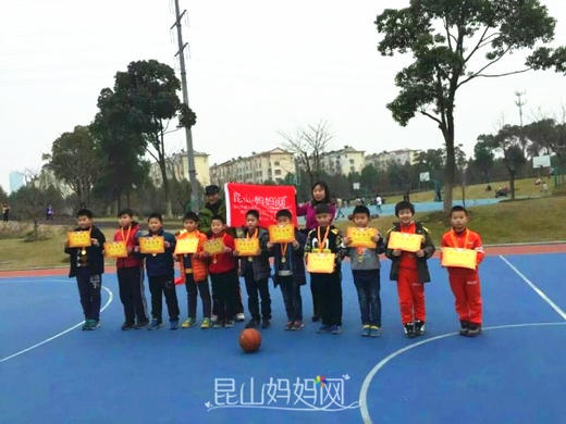 【妈网】2017年篮球龙之队6队火热报名中！ 商品图0
